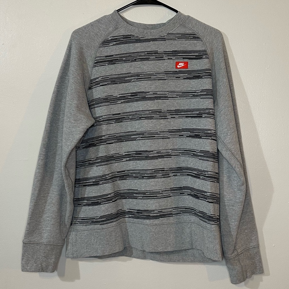 Nike crewneck!